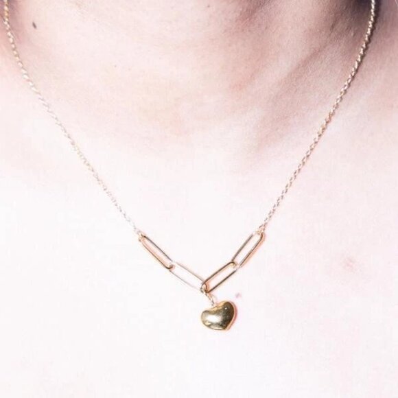 IRAMAT Elegant Heart Pendant Necklace - Gold Chain for Women | Stylish & Versati - Picture 3 of 3